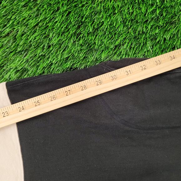 Vintage Y2K Iowa University Sweatshirt Small 19x28 Hawkeyes - Picture 3 of 15